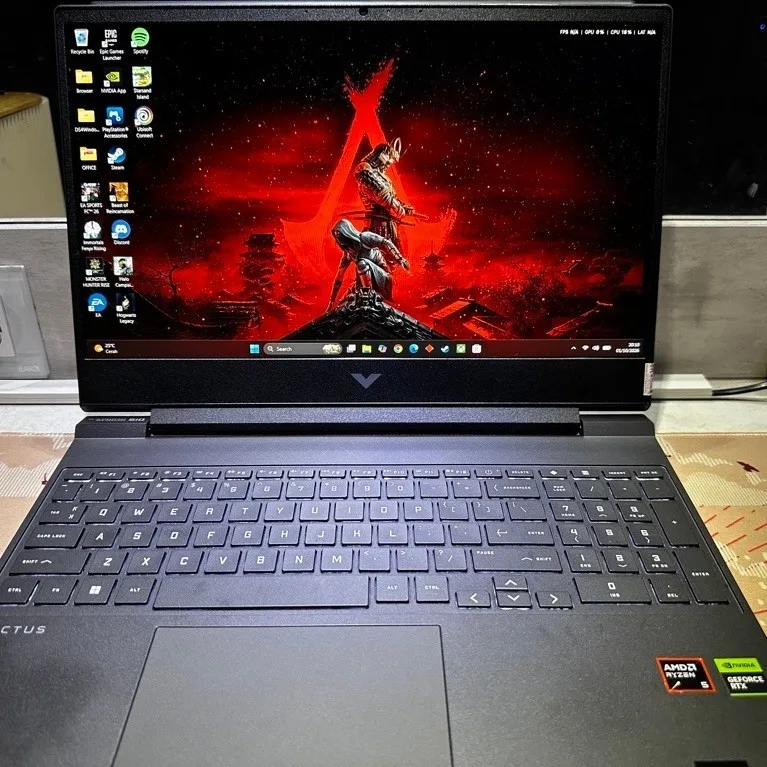 HP Victus 15 Ryzen 5 8645HS RTX 4050 6GB + RAM 16GB SSD 512GB 144Hz + Bonus